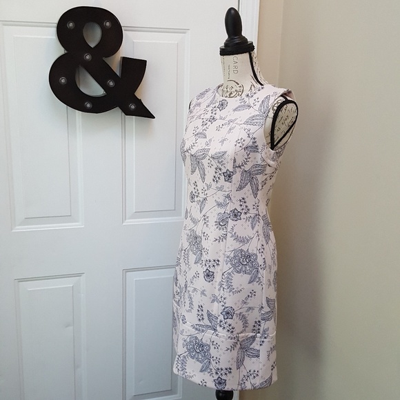 Sheath Dress - Picture 2 of 7